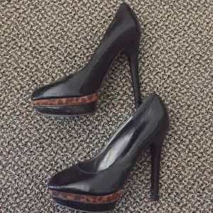 Jomax Black High heels size 6 Leopard Pattern
